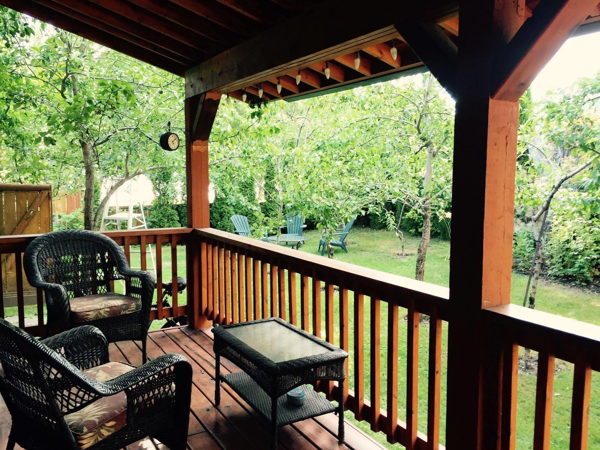 Luna Bed & Breakfast Grand Forks Exterior foto